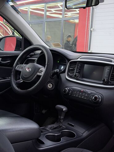 Kia: Kia Sorento: 2019 г., 2.4 л, Автомат, Бензин — 7