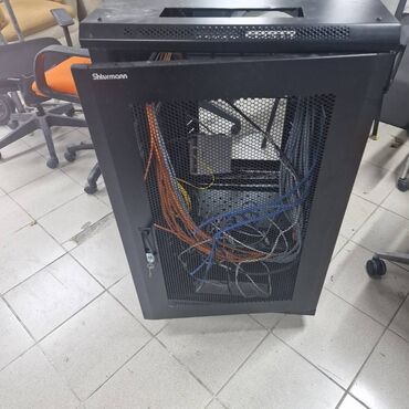 Serverlər: Shturmann rack Cabın 2 ededdır sekılde gorunduyu kımı cox az ıstıfade — 4