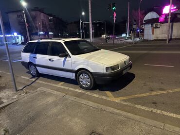 Volkswagen: Volkswagen Passat: 1990 г., 1.8 л, Механика, Бензин, Универсал