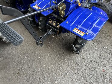 Дизельные мотоблоки: Мотоблок бензиновый редуктор 8 лаш 5 л бак фреза доставка по городу — 12