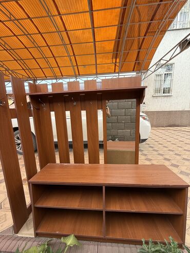 купить мебель для кафе бу: Гарнитур для прихожей, Б/у, Комод, Зеркало, Вешалка, ДСП, Самовывоз