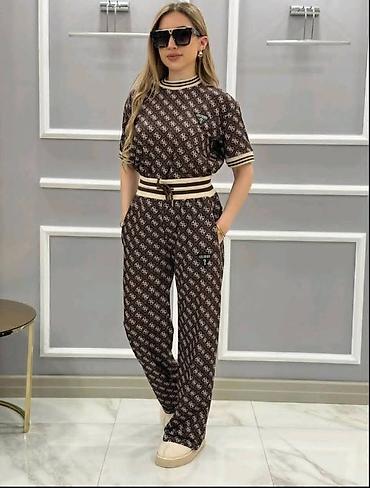 devojke za jedan dan: Guess komplet: 4.900 dinara
Vel: S M L
Uvoz Turska — 1