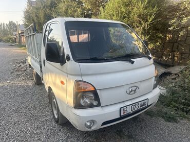 вентилятор диффузор: Hyundai Porter: 2007 г., 2.5 л, Автомат, Дизель, Фургон