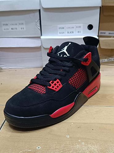 Nike air Jordan
41 do 46
3600din
PS✨