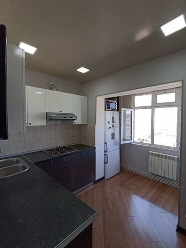 Köhnə tikili: Bakı, Yeni Günəşli Massiv V, 3 otaqlı, Köhnə tikili, 82 kv. m — 8