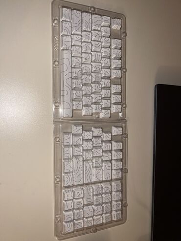 Printerlər: Məhsul: Mexaniki klaviatura üçün keycap dəsti Təsvir: - Rəng: ağ