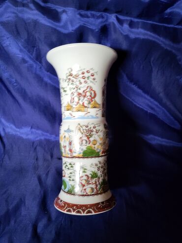 Ostali kućni dekor: Vaza nova 70te,rucno oslikana Istocna Nemacka. Porcelanska — 6