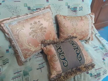 арт декор бишкек: Новые подушки ручной работы! Качественный турецкий материал. размеры