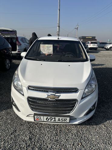 Chevrolet: Chevrolet Spark: 2015 г., 1 л, Автомат, Бензин, Хэтчбэк