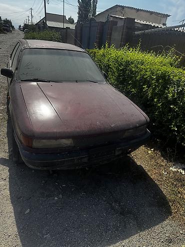 galant: Mitsubishi Galant: 1990 г., Седан — 4