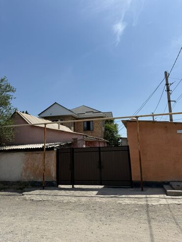 Продажа домов: Дом, 240 м², 4 комнаты, Агентство недвижимости, Косметический ремонт — 7