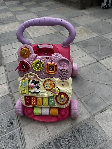 oyuncaqla: VTech “First Steps Baby Walker” tipli interaktiv uşaq gəzdiricisi - — 3