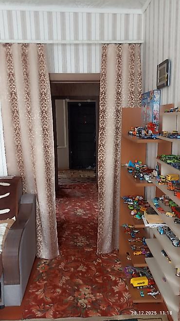4: Продаю Кирпичный Дом,частично с мебелью, 4 комнаты,баня. 4 соток,стены — 8