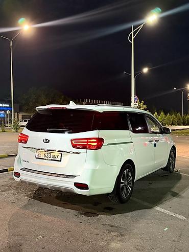 Kia: Kia Carnival: 2019 г., Минивэн — 11