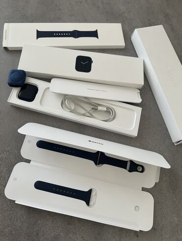 dji phantom 3: Продаю Apple Watch Series 6 40mm.Цвет-синий.В отличном состоянии. В
