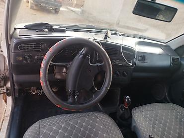 Volkswagen: Volkswagen Vento: 1993 г., 1.8 л, Механика, Бензин, Седан — 2