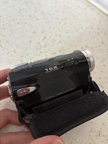 Videokameralar: Məhsul: Sony rəqəmsal videokamera (Slim seriyası) Xüsusiyyətlər: - — 5