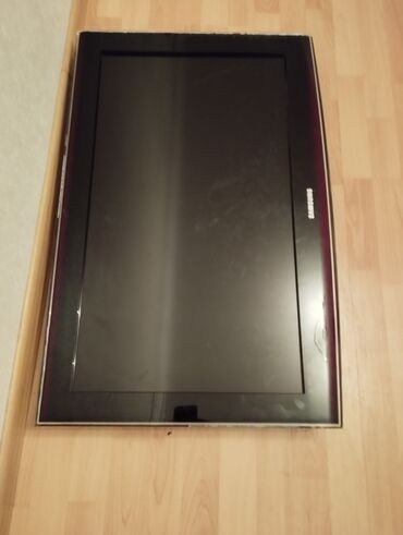 Televizorlar: İşlənmiş Televizor Samsung 82" Ünvandan götürmə