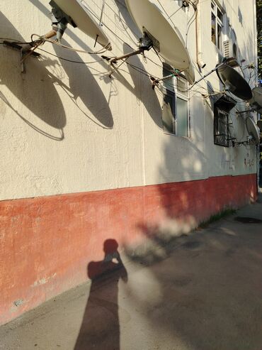 Köhnə tikili: Mənzil Mingəçevirdə Dostluğ parkının yanında yerləşir. Mənzil 2 otağ 1 — 5