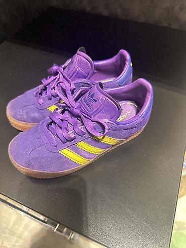 ugg bakü: Adidas Originals idman ayaqqabısı - Model: Klassik adidas üçzolaqlı — 1
