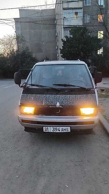ion машина: Toyota Hiace: 1989 г., 2 л, Механика, Бензин, Минивэн — 4