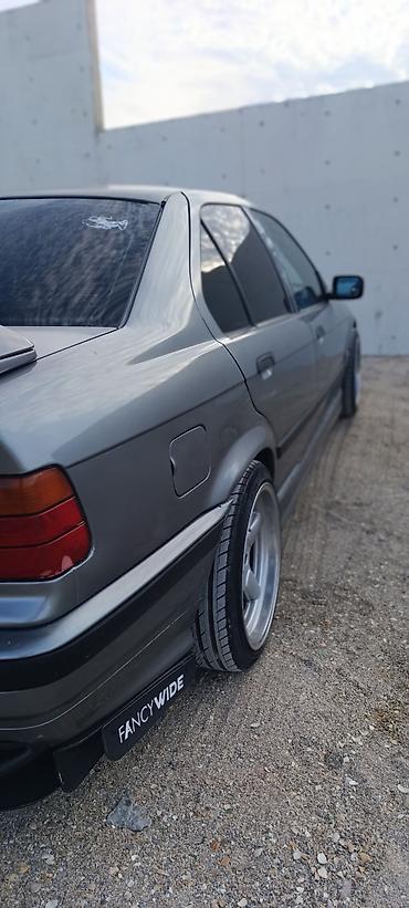 BMW: 📣Salam diqqetle oxu sonra yaz☝️ Maşın ilinə görə əla vəzyetdedir👍 — 9