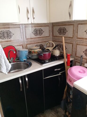 1 otaqli evlerin satisi: Saray, 1 otaqlı, Köhnə tikili, 58 kv. m