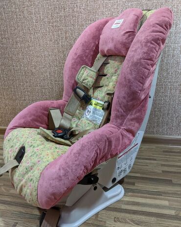 детское кресло бустер: Автокресло, цвет - Розовый, Б/у
