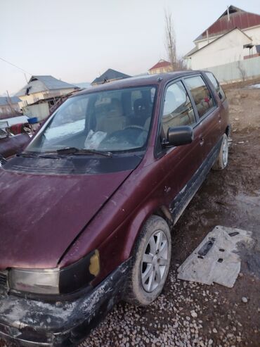 машина дешовая: Mitsubishi Space Wagon: 1996 г., 1.6 л, Механика, Бензин, Вэн/Минивэн