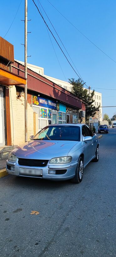 Opel: Opel Omega: 2 l | Sedan — 1