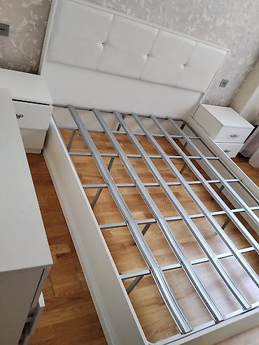 taxt dosəyi: Salam yataq otağı dəsti satılır. Hamısı yeni kimidir. Dəstə daxildir — 1