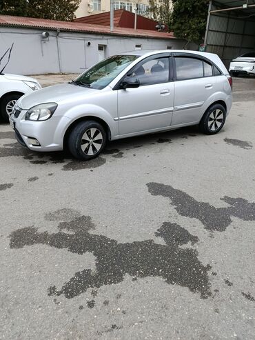 kvadrasikl satışı: Kia Rio: 1.5 l | 2010 il Hetçbek