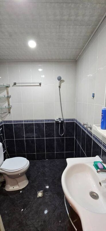 Uzunmüddətli kirayə mənzillər: Nəsimi rayonu,20 yanvar metrosu cıxışında metro ilə 2 dəqiqəlik — 11