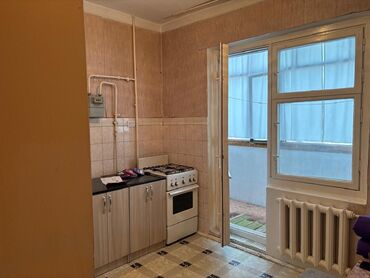 эмарк жибек жолу: 1 комната, 36 м², 106 серия, 6 этаж, Старый ремонт