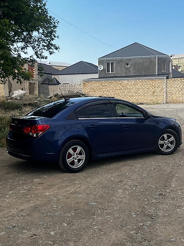 07 2012: Chevrolet Cruze: 1.4 l | 2012 il 300000 km Sedan — 5
