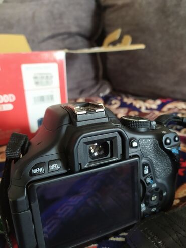 Техника и электроника: СРОЧНО !!! Canon EOS 600D с объективом EF-S 18-55 IS II. Это