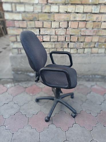 Офисные кресла: Офисное кресло, С колесиками, цвет - Черный — 7