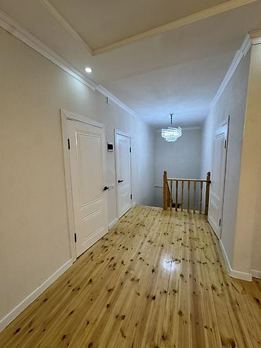Продажа коттеджей и домов: 🏡 Срочная продажа 2-этажного дома в ж/м Ак-Орго, Бишкек! ✨ 177 м² | 5 — 12