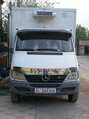 ящик для фур: Легкий грузовик, Mercedes-Benz, Стандарт, 3 т