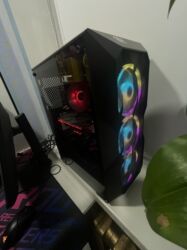 телевизоров компьютеров ноутбуков: Компьютер, ядролор - 16, ОЭТ 16 ГБ, Оюндар үчүн, Колдонулган, AMD Ryzen 7, AMD Radeon RX 5700 XT, NVMe