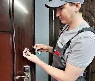 Ремонт окон и дверей: Замок: Установка — 2