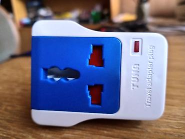 pdp limes: Ovaj putni adapter ("TUNA Travel adapter plug") omogućava — 1