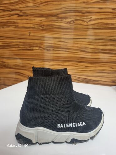 obuća bata: Balenciaga, Size - 21