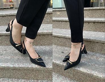 ayaqqabi razmerləri: Qadın dəbli açıq dabanlı tufli - Model: nazik burunlu, slingback — 1
