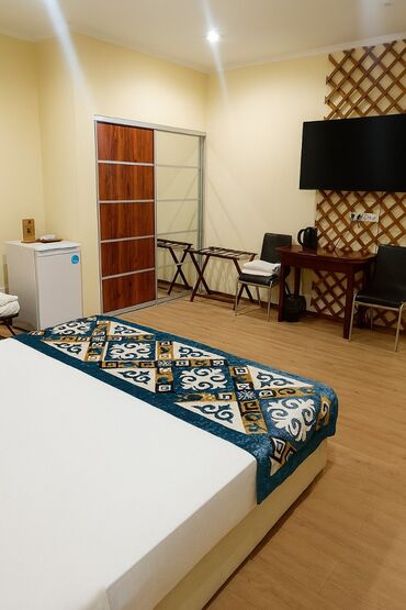 Посуточная аренда квартир: 1 комната, Душевая кабина, Постельное белье, Кондиционер — 3