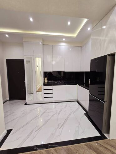 Uzunmüddətli kirayə mənzillər: Tibb Universitetinin yaxınlığında 20 mərtəbəli binanın 16-cı — 8