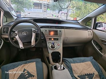lifan breez: Toyota Prius: 2014 г., 1.8 л, Автомат, Гибрид, Хэтчбэк — 6
