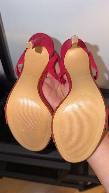 Basanoşka və səndəllər: Məhsul: Mango qadın sandal Model: SANDALS SERIA (ref: 23093605) Rəng — 2