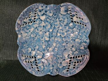 Kuhinjski setovi: Cinija nova sa stopama Fena porcelan Nemacka. 70te. Boja — 3