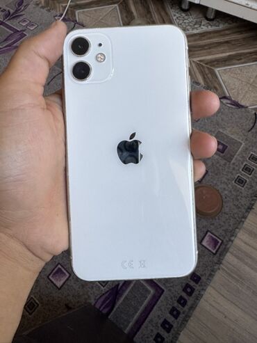 айпад 9: IPhone 11, Б/у, 128 ГБ, Белый, Чехол, 100 %